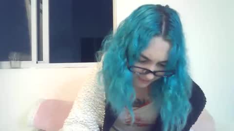 Snapshot of melaniefairy chatting on 10-15-25, 04:45 Melanie online show from 10-15-25, 04:45