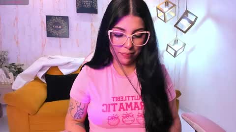 Snapshot of melaniegrayx chatting on 02-17-25, 06:26 melaniegrayx online show from 02-17-25, 06:26