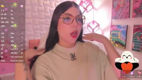 Snapshot of melaniegrayx chatting on 10-27-25, 02:43 melaniegrayx online show from 10-27-25, 02:43