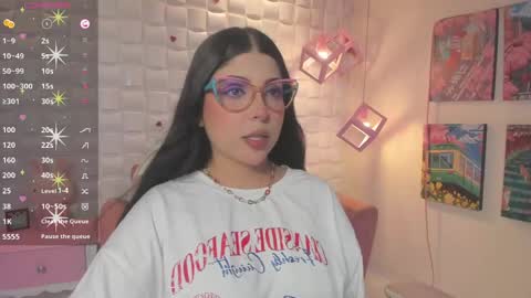 Snapshot of melaniegrayx chatting on 05-19-26, 02:34 melaniegrayx online show from 05-19-26, 02:34