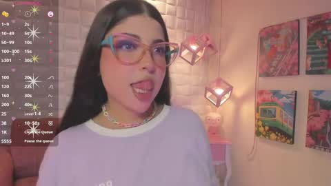 Snapshot of melaniegrayx chatting on 05-20-26, 02:23 melaniegrayx online show from 05-20-26, 02:23