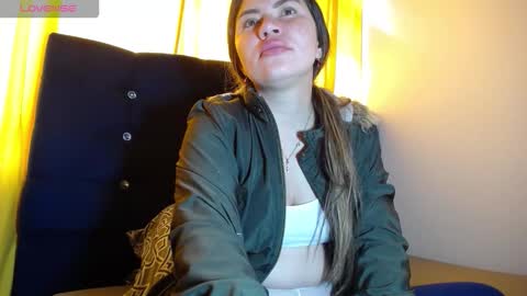 Melanie Parker online show from 11-19-25, 02:06