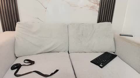 Snapshot of melaniepatton chatting on 02-10-26, 09:30 Melanie online show from 02-10-26, 09:30