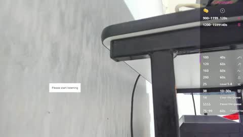 Snapshot of melanierioss_ chatting on 05-10-26, 12:43 online show from 05-10-26, 12:43