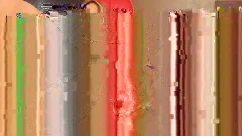Snapshot of melanierioss_ chatting on 05-11-26, 04:04 online show from 05-11-26, 04:04
