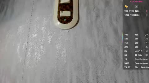 Snapshot of melanierioss_ chatting on 07-24-26, 12:25 online show from 07-24-26, 12:25