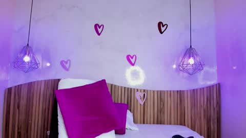 Melanie Roux online show from 02-08-25, 10:51