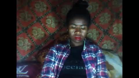 melanih online show from 10-19-25, 03:51