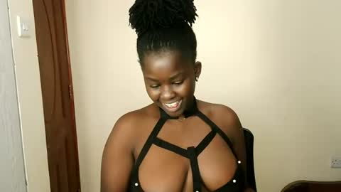 melanin_juicey8 online show from 07-06-26, 05:04