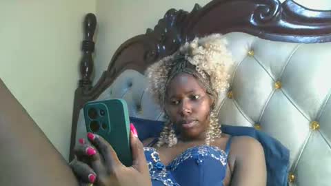 Snapshot of melaninblue chatting on 05-17-26, 02:13 melaninblue online show from 05-17-26, 02:13