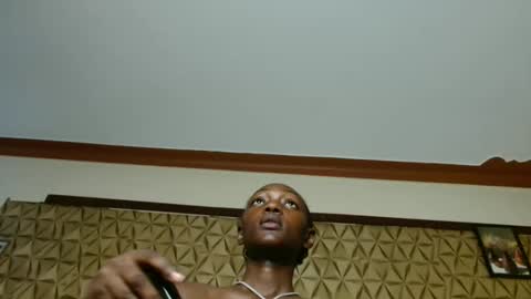 Snapshot of melaninqueen02 chatting on 05-11-26, 01:33 ann online show from 05-11-26, 01:33