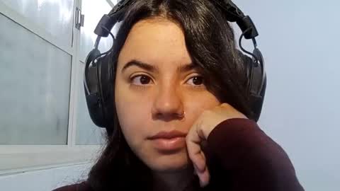 Snapshot of melaniscarrow chatting on 03-13-26, 10:11 Lina online show from 03-13-26, 10:11