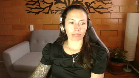 Melanny online show from 01-24-25, 12:10