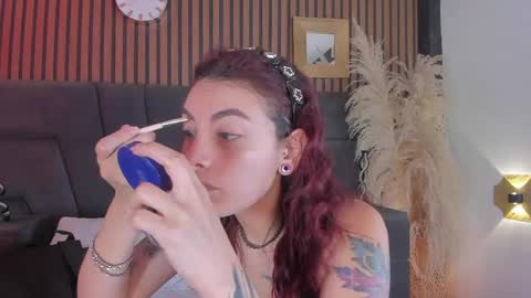 Snapshot of melanny_luv chatting on 04-22-26, 10:33 MelanyLuv online show from 04-22-26, 10:33