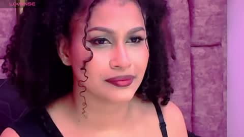 LAURA online show from 10-11-25, 01:20