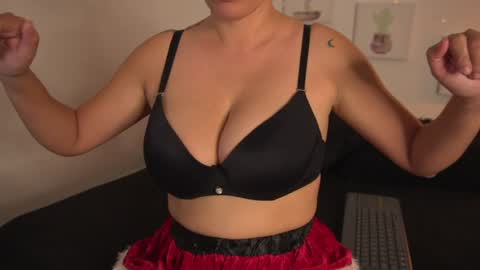 melany online show from 12-04-24, 10:51