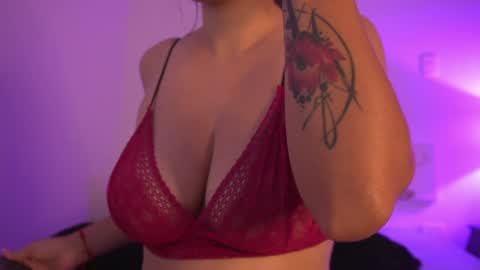 melany online show from 12-18-24, 11:34