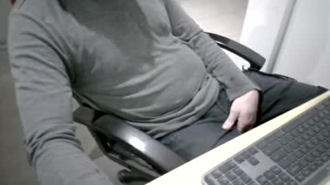 Snapshot of melbguy_075 chatting on 07-13-26, 07:11 melbguy_075 online show from 07-13-26, 07:11