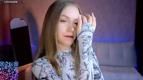 Melee Eva - Thumbs Up please  online show from 03-18-26, 03:48