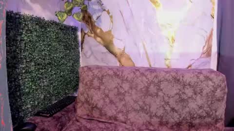 Snapshot of meleekxxx chatting on 07-20-26, 08:00 MeleekXXX online show from 07-20-26, 08:00