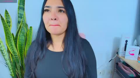 Snapshot of meli__brown chatting on 05-18-26, 01:24 Independent model online show from 05-18-26, 01:24