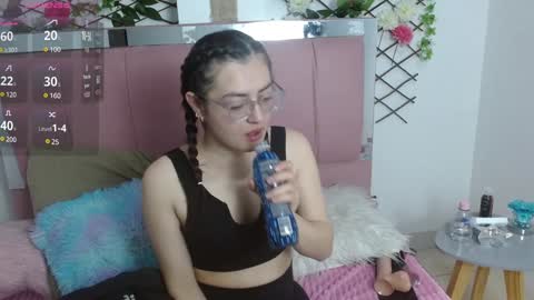 Snapshot of meli_taylorx chatting on 01-16-25, 09:08 Azul online show from 01-16-25, 09:08