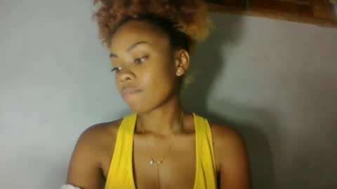 Snapshot of meliana98 chatting on 10-19-25, 08:42 meliana98 online show from 10-19-25, 08:42