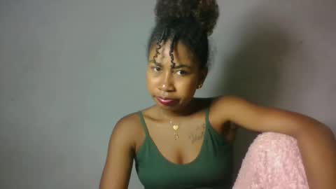 Snapshot of meliana98 chatting on 11-05-25, 09:59 meliana98 online show from 11-05-25, 09:59