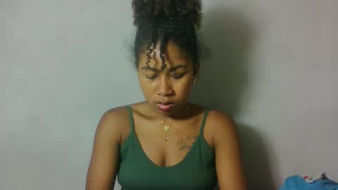 Snapshot of meliana98 chatting on 11-06-25, 01:23 meliana98 online show from 11-06-25, 01:23