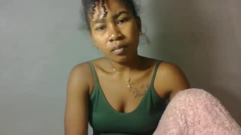 Snapshot of meliana98 chatting on 11-07-25, 04:01 meliana98 online show from 11-07-25, 04:01