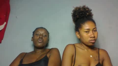 Snapshot of meliana98 chatting on 11-10-25, 06:51 meliana98 online show from 11-10-25, 06:51