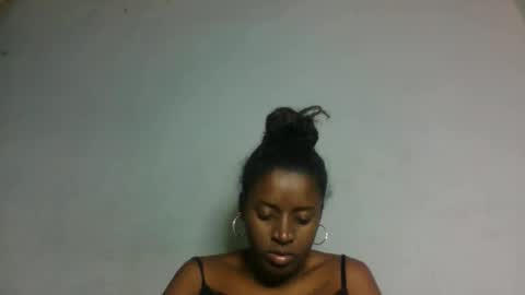 Snapshot of meliana98 chatting on 11-14-25, 11:31 meliana98 online show from 11-14-25, 11:31