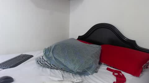 Snapshot of melihotxxx chatting on 01-05-25, 03:22 melihotxxx online show from 01-05-25, 03:22