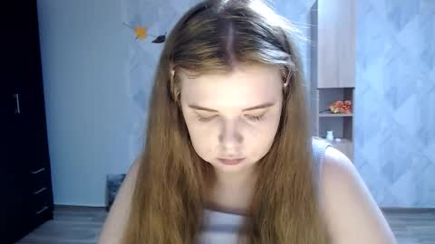 Snapshot of melina_beauty chatting on 09-30-25, 05:07 Melina online show from 09-30-25, 05:07