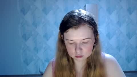 Snapshot of melina_beauty chatting on 05-30-26, 10:29 Melina online show from 05-30-26, 10:29