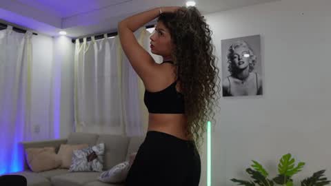 MelinaSmith  online show from 01-17-25, 11:18