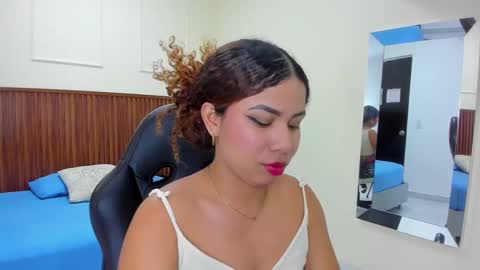 M E L I N A  online show from 09-17-25, 07:37