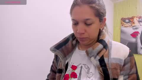 Snapshot of melisa_14 chatting on 07-12-26, 11:23 Melisa online show from 07-12-26, 11:23