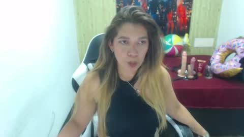 Snapshot of melisa_14 chatting on 07-28-26, 05:23 Melisa online show from 07-28-26, 05:23