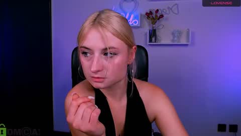 Melisa online show from 07-22-26, 07:27