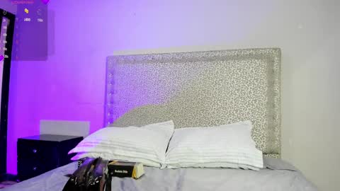 Snapshot of melisabostton_ chatting on 02-10-25, 01:11 Melissa online show from 02-10-25, 01:11