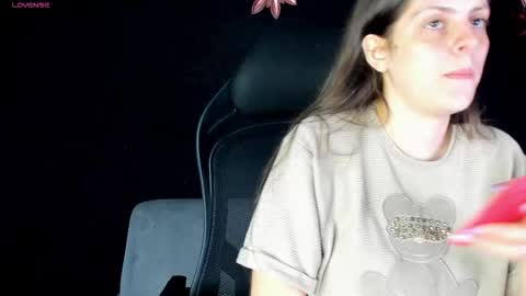 Snapshot of melisabostton_ chatting on 10-17-25, 01:46 Melissa online show from 10-17-25, 01:46