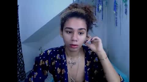 Snapshot of meliss1 chatting on 01-22-25, 04:02 melissa online show from 01-22-25, 04:02