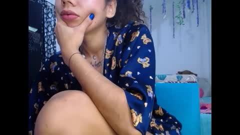 Snapshot of meliss1 chatting on 01-22-25, 10:15 melissa online show from 01-22-25, 10:15