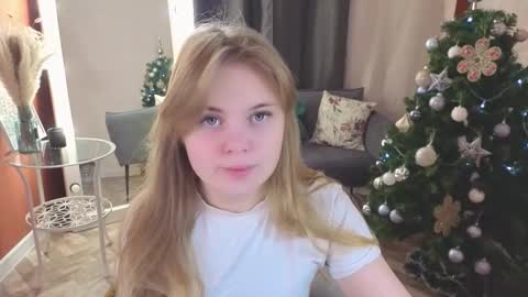 Snapshot of melissa_199 chatting on 01-06-26, 05:22 Sophia online show from 01-06-26, 05:22