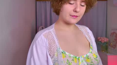 Snapshot of melissa___moore chatting on 12-04-25, 06:12 Melissa online show from 12-04-25, 06:12