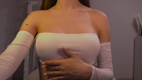 WE ARE NOT LESBIAN WE ARE NOT KISSING Alisa right  Katty left.  Free action requestsBAN  .     start online show from 02-08-25, 07:27