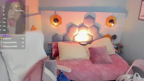 Snapshot of melissa_koster chatting on 01-13-25, 04:50 Melissa 3 online show from 01-13-25, 04:50