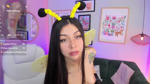 Snapshot of melissa_koster chatting on 01-14-25, 08:20 Melissa 3 online show from 01-14-25, 08:20