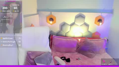 Snapshot of melissa_koster chatting on 02-14-25, 08:21 Melissa 3 online show from 02-14-25, 08:21